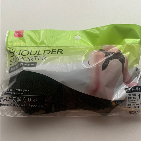 Black Shoulder Support One Size Fits All - Picture 1 of 5